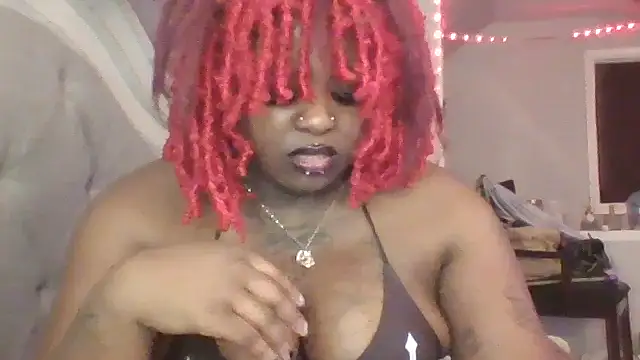 Snapshot of Dusaa_ chatting on May 2026 05:01:02 AM Dusaa online show from May 2026 05:01:02 AM