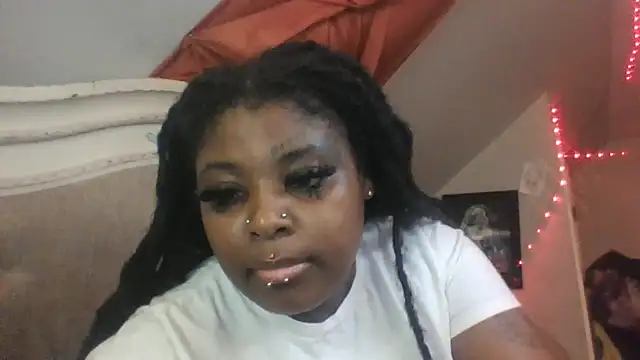 Snapshot of Dusaa_ chatting on May 2026 03:55:02 AM Dusaa online show from May 2026 03:55:02 AM