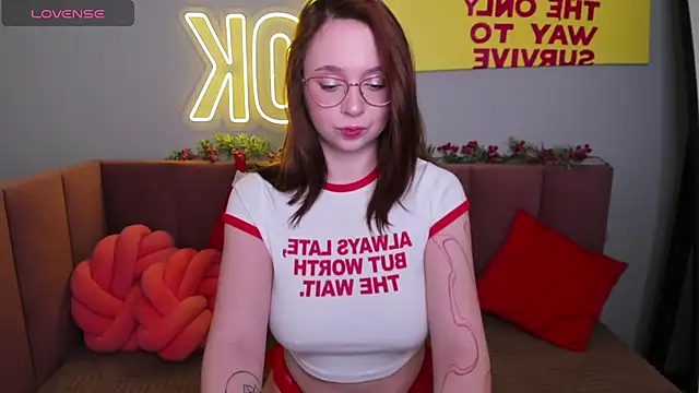 Snapshot of Erica_Nelson chatting on November 2025 01:31:01 AM Erica Nelson online show from November 2025 01:31:01 AM