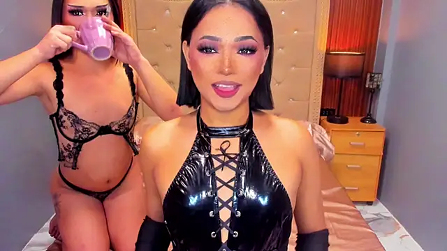 SavageSisters online show from November 2025 08:35:01 AM