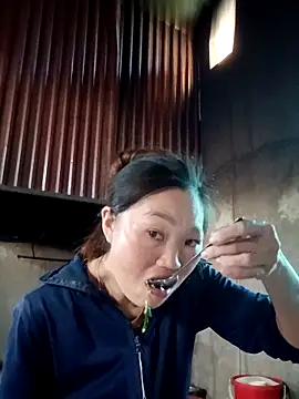 blonde blg online show from November 2025 05:08:02 AM