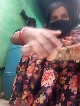 Chandraverma89 online show from June 2026 12:40:01 PM