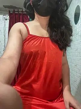 Snapshot of Red_Queen_11 chatting on February 2026 07:42:02 PM Red Queen 11 online show from February 2026 07:42:02 PM