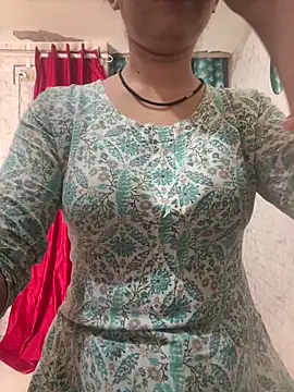 Snapshot of Red_Queen_11 chatting on February 2026 08:44:01 AM Red Queen 11 online show from February 2026 08:44:01 AM