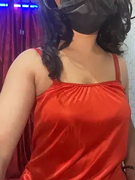 Snapshot of Red_Queen_11 chatting on March 2026 06:48:01 PM Red Queen 11 online show from March 2026 06:48:01 PM