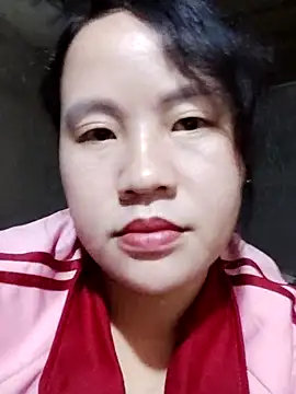 yelow-bee online show from November 2025 04:17:01 PM