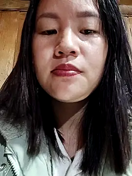 yelow-bee online show from November 2025 12:16:02 AM