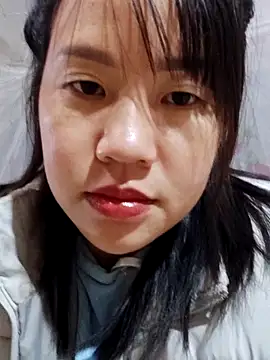 yelow-bee online show from November 2025 12:00:02 AM