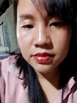 yelow-bee online show from November 2025 12:48:02 PM