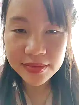 yelow-bee online show from November 2025 03:28:01 AM