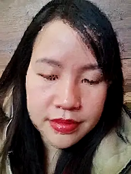 yelow-bee online show from November 2025 02:58:01 AM