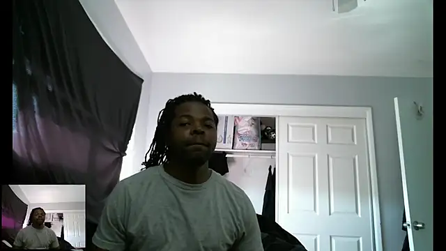 Snapshot of Mr_Sirthedom chatting on May 2026 10:47:01 PM Mr Sirthedom online show from May 2026 10:47:01 PM