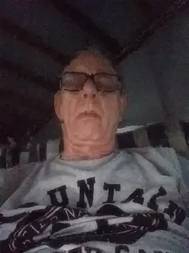 andy-1961 online show from May 2026 07:43:02 PM