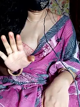 Snapshot of HotGirl23231 chatting on May 2026 05:42:02 PM HotGirl23231 online show from May 2026 05:42:02 PM