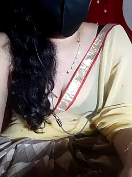 Snapshot of HotGirl23231 chatting on July 2026 06:43:01 PM HotGirl23231 online show from July 2026 06:43:01 PM