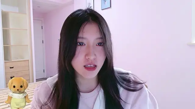 ZhaoZhaoDaWang online show from November 2025 06:58:01 AM