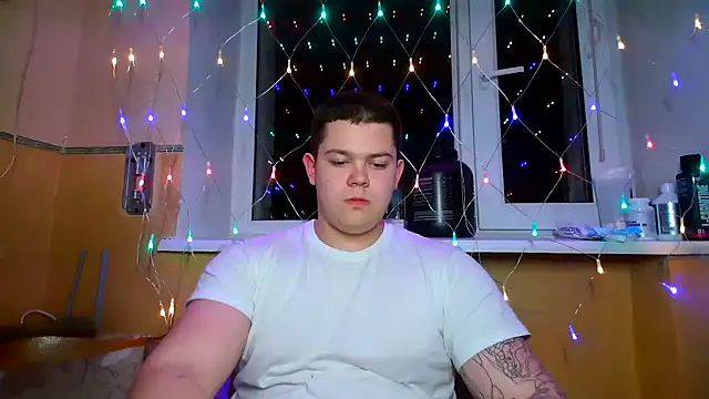 CuteButNaughty  online show from March 2026 08:37:01 PM