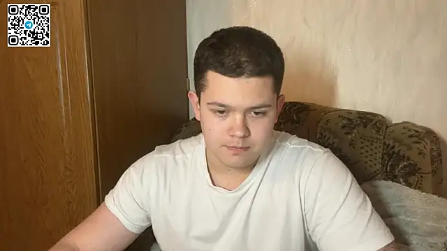 CuteButNaughty  online show from March 2026 09:00:01 PM