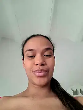 Snapshot of kyliecastell chatting on November 2025 03:36:01 PM kyliecastell online show from November 2025 03:36:01 PM