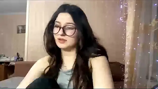 Snapshot of DonnieBooton chatting on February 2026 03:44:01 PM DonnieBooton online show from February 2026 03:44:01 PM