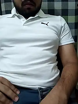 MrToxxic online show from November 2025 06:18:02 PM