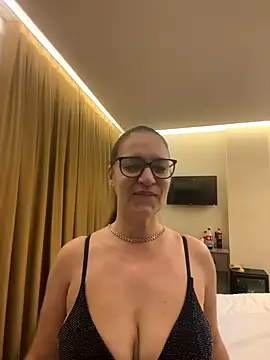 Milana8263 online show from December 2025 07:49:02 AM