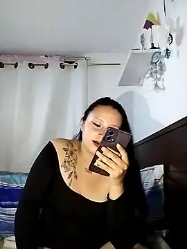 ThamaraHorney online show from November 2025 03:06:01 AM