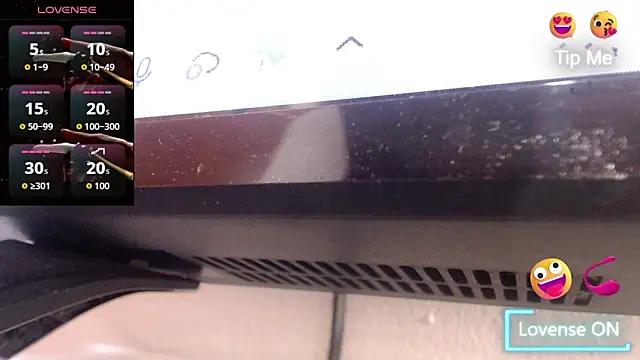 chloe cherry  online show from November 2025 06:31:02 PM