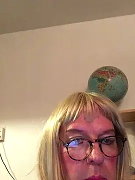 simone xdressing online show from December 2024 12:50:02 AM