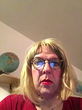 simone xdressing online show from November 2025 01:30:02 AM