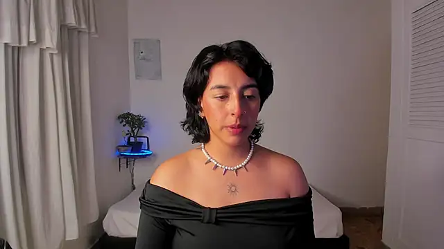 VictoriaAmelie online show from November 2025 01:59:02 AM