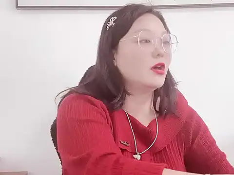 Lydia-Wei online show from November 2025 06:45:01 AM