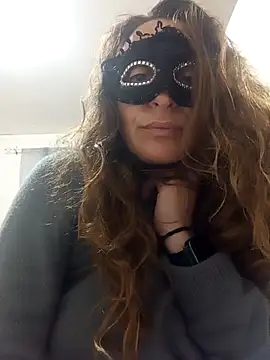 Giorgia13 online show from November 2025 08:34:02 PM