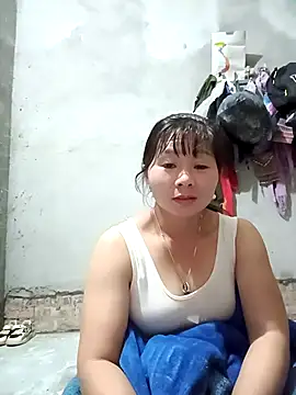 Snapshot of vangkt-cute chatting on December 2025 10:42:01 AM vangkt-cute online show from December 2025 10:42:01 AM