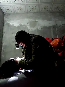 Snapshot of vangkt-cute chatting on December 2025 11:17:01 AM vangkt-cute online show from December 2025 11:17:01 AM