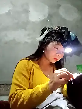 Snapshot of vangkt-cute chatting on January 2026 08:14:01 PM vangkt-cute online show from January 2026 08:14:01 PM