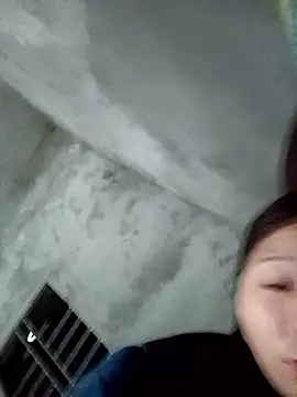 Snapshot of vangkt-cute chatting on January 2026 03:11:02 AM vangkt-cute online show from January 2026 03:11:02 AM