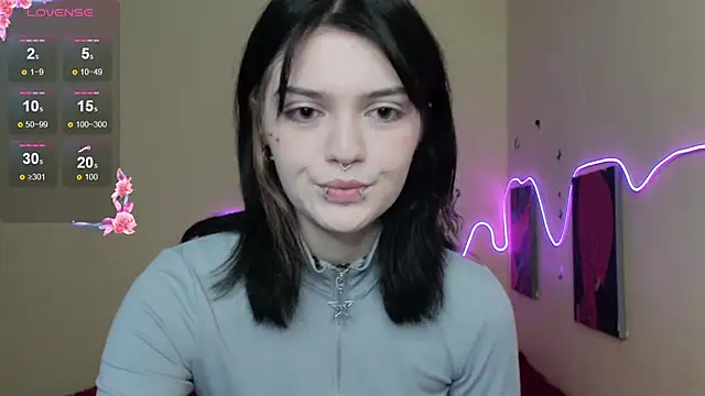 Snapshot of EmmaDarkk chatting on November 2025 08:25:02 AM EmmaDarkk online show from November 2025 08:25:02 AM