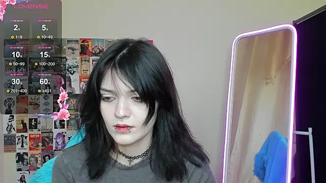 Snapshot of EmmaDarkk chatting on November 2025 09:21:01 AM EmmaDarkk online show from November 2025 09:21:01 AM