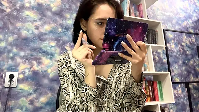 JamieRosten online show from November 2025 12:05:02 PM