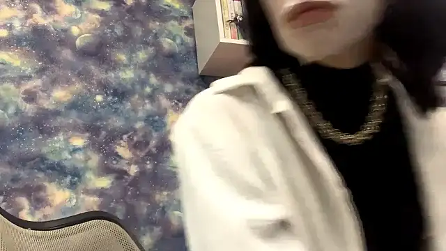 JamieRosten online show from November 2025 12:02:02 PM