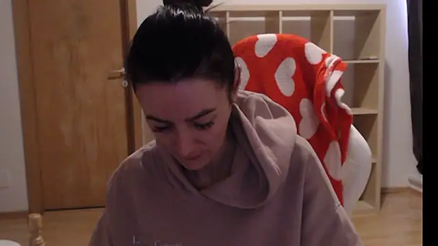 Snapshot of MissyDior8 chatting on January 2026 07:01:02 AM MissyDior8 online show from January 2026 07:01:02 AM