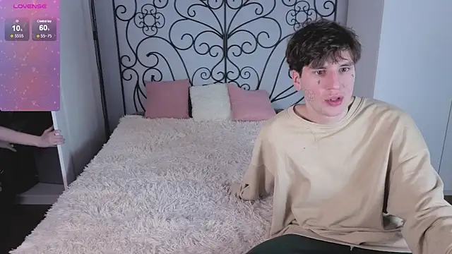 Danny loves Mary online show from December 2025 12:40:02 AM