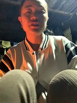 phuong cute online show from November 2025 01:17:01 AM