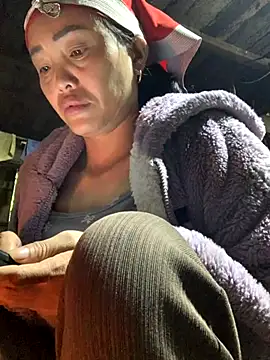 phuong cute online show from November 2025 04:11:01 AM