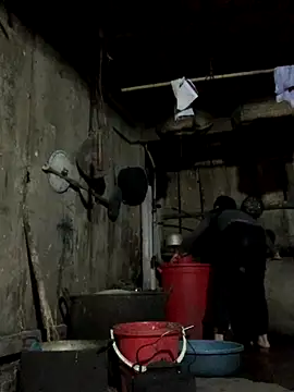 phuong cute online show from November 2025 03:34:01 PM