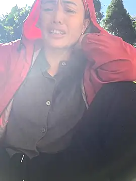 phuong cute online show from November 2025 03:51:02 AM