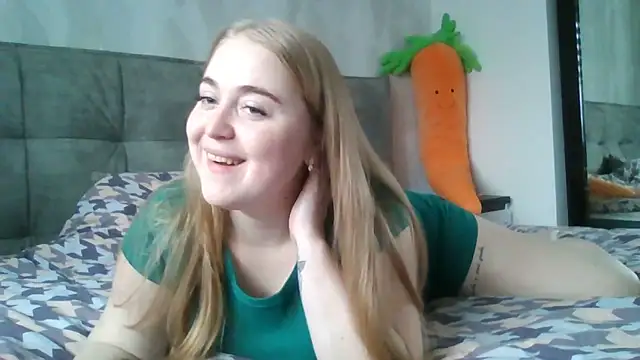 Snapshot of Kate_Moan chatting on February 2026 07:48:02 AM Kate Moan online show from February 2026 07:48:02 AM