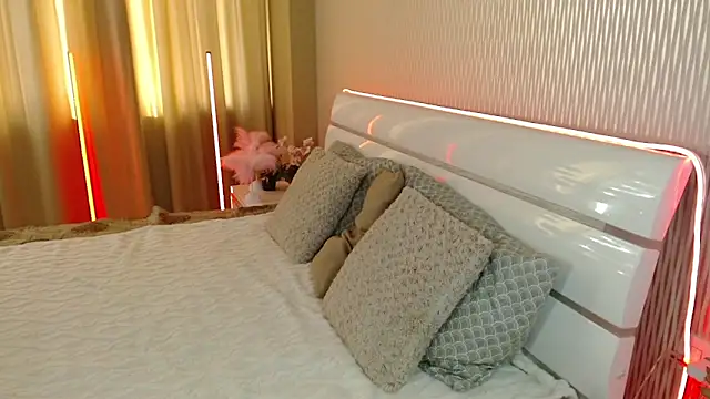 Snapshot of cutie_violet chatting on November 2025 08:46:02 AM cutie violet online show from November 2025 08:46:02 AM