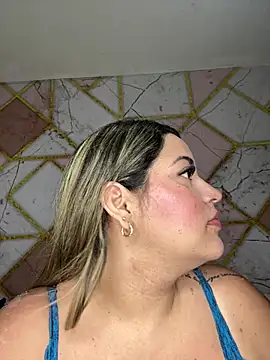 Amira Malia online show from February 2026 03:10:01 PM